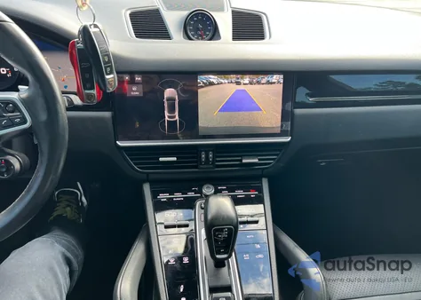 2020 Porsche Cayenne Coupe z USA, uszkodzony, nr VIN WP1BA2AY1LDA48074